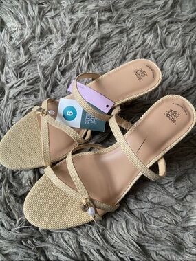 Wild Fable Tan Pearl Charm Strappy Slide Heels